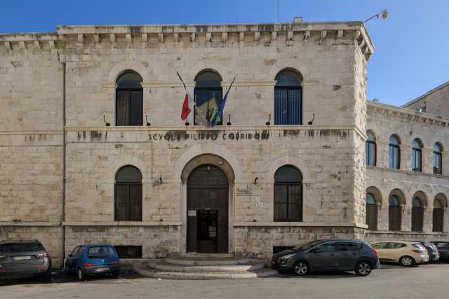 La storia della scuola Corridoni: dal 1939 punto di riferimento per la comunit� di Bari Vecchia